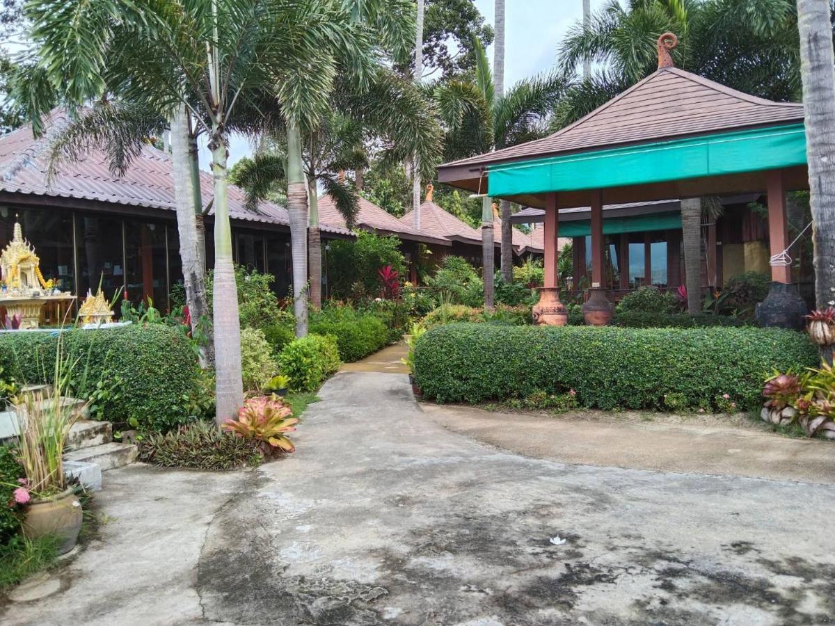 Lipa Bay Resort Lipa Noi Exterior foto